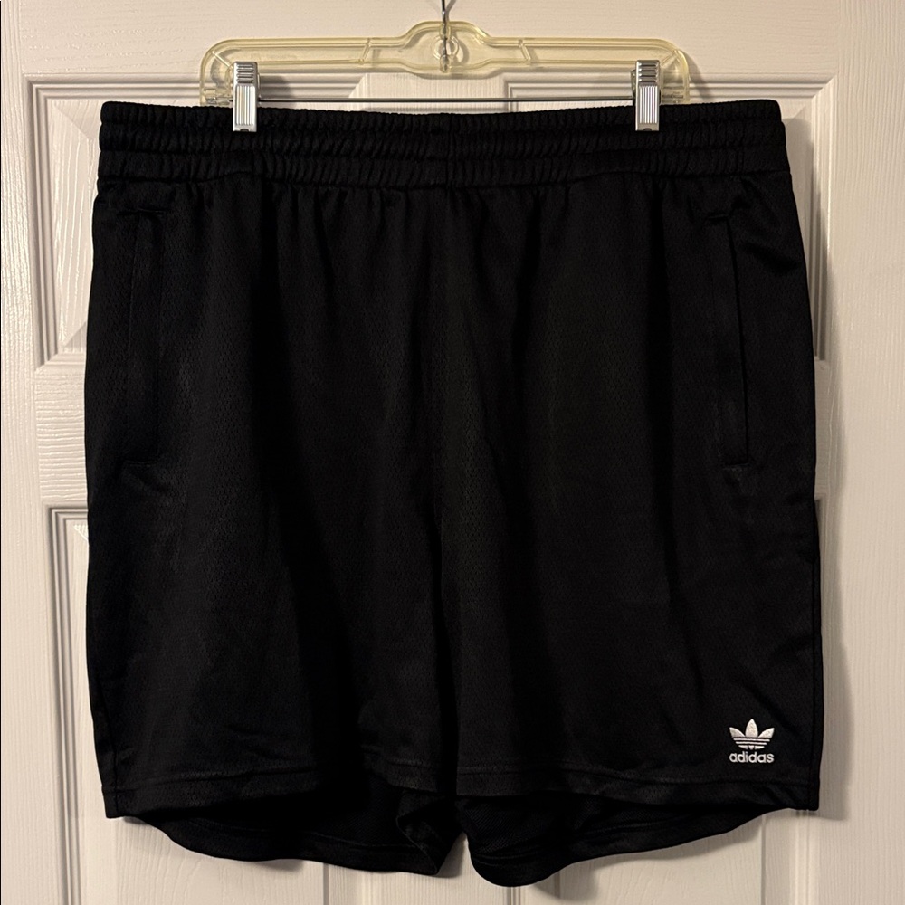 Adidas Originals Black Men 2XL Shorts - Like New/Smoke & Pet Free